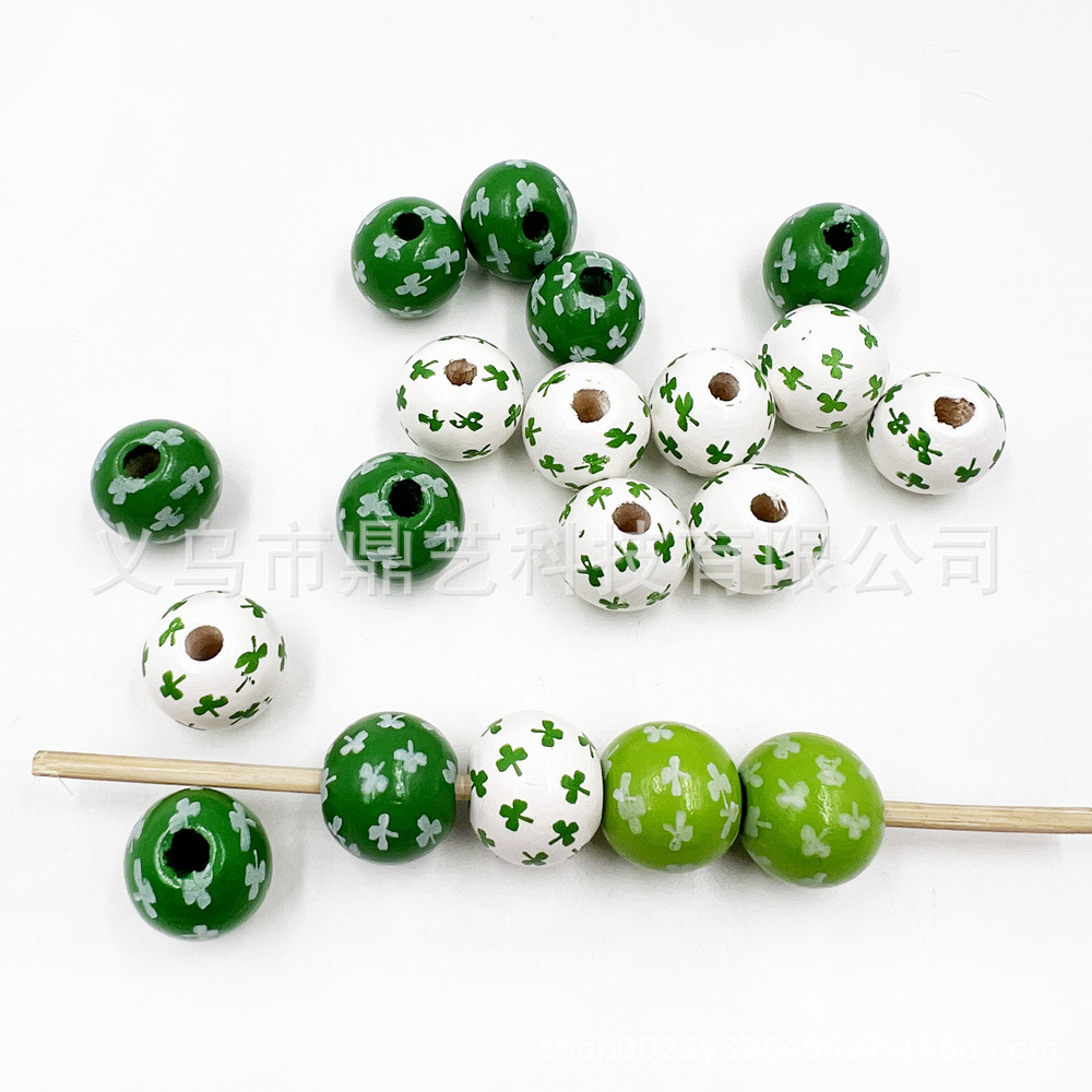 卸売りプリント木珠アイルランド日木珠クローバー四葉草形散珠diyビーズアクセサリー部品