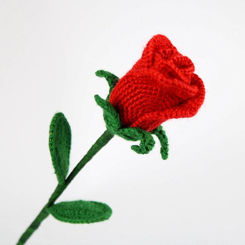 Hecho a mano artificial Rosa acabado lana tejida Rosa crochet decoración del hogar ramo regalo Día de San Valentín