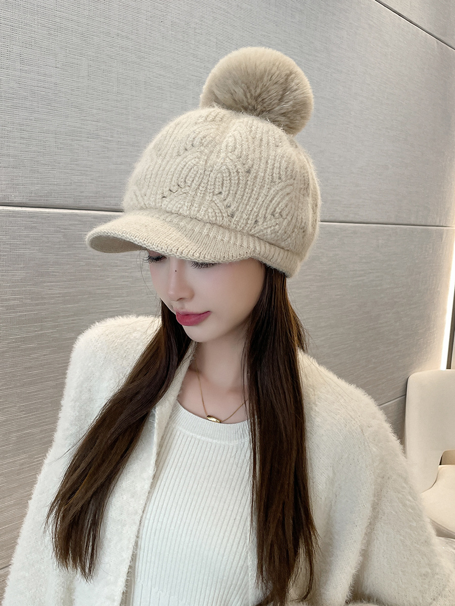 Herbst und Winter Samt Kaninchenfell Damen Baseballmütze Textur Pailletten Wollknäuel Gestrickte Entenschnabelmütze Trend Warme Mütze Garnmütze_voghion.com