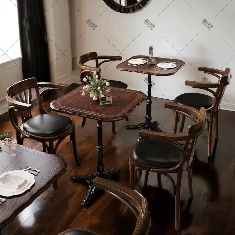 Café de madera sólida sofá mesa y silla combinación de estilo americano medieval mezcla restaurante de postres restaurante mesa y silla comercial de catering