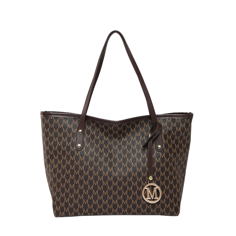 Personalidad transfronteriza bolso de gran capacidad 2025, nuevo bolso de gran tamaño, bolso de hombro de viaje de diamante para mujeres