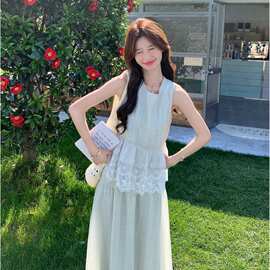 蕾丝花边浅绿色背心套装女夏季2026新款小清新高级感半身裙两件套