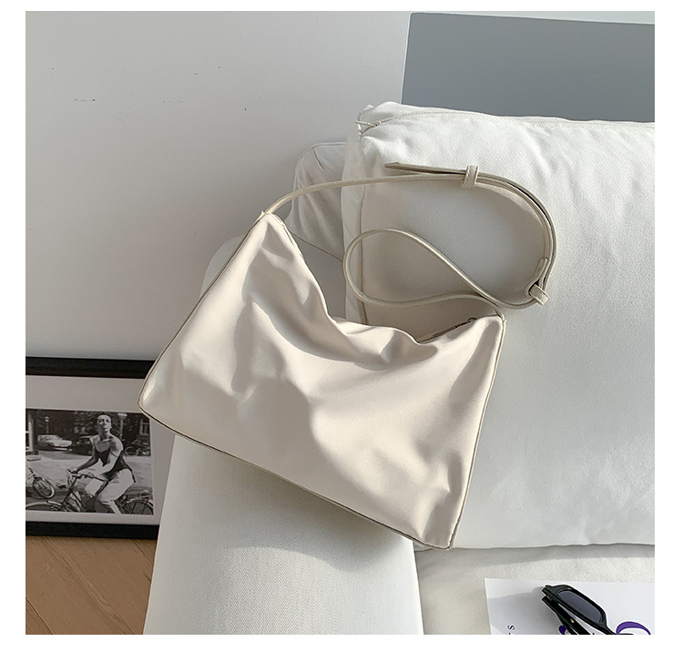 Borsa a tracolla in nylon da donna versatile e di grande capacità, da tenere a mano, alla moda, casual, coreana, Instagram_voghion.com