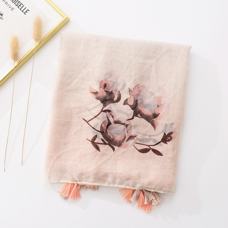 Comercio exterior transfronterizo bufanda de seda caliente mujer chal largo de doble uso rosa pálido Flor de seda dorada impresa bufanda de algodón y cáñamo
