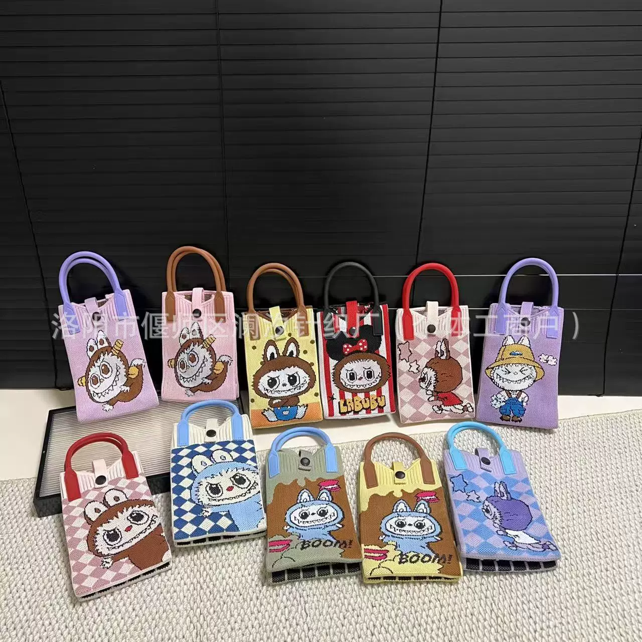 爆火拉布布卡通针织手机包学生包钥匙零钱小包包单肩斜挎包批发