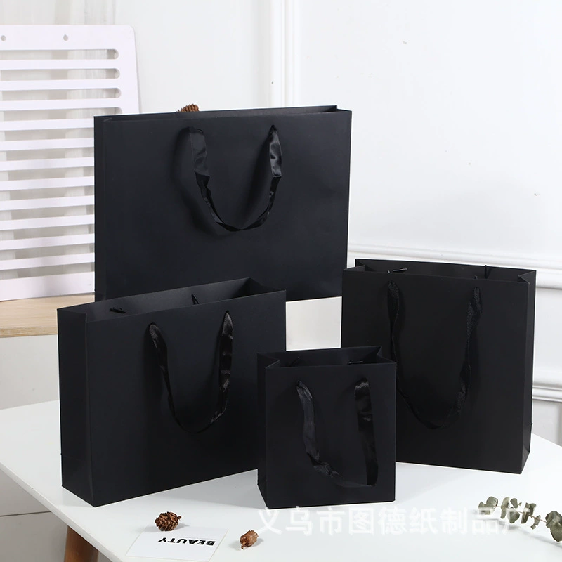 В наличии Черный Подарочная Сумка Одежда Хозяйственная Сумка Черный Картонная Сумка Компания Подарочная Упаковка Сумка Рекламная Сумка