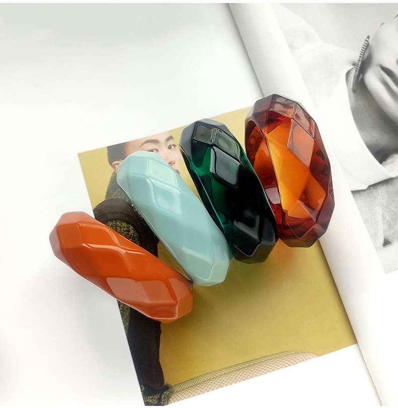 Women'S Gender Elegant Retro Streetwear Solid Color Arylic Bangles Wholesale