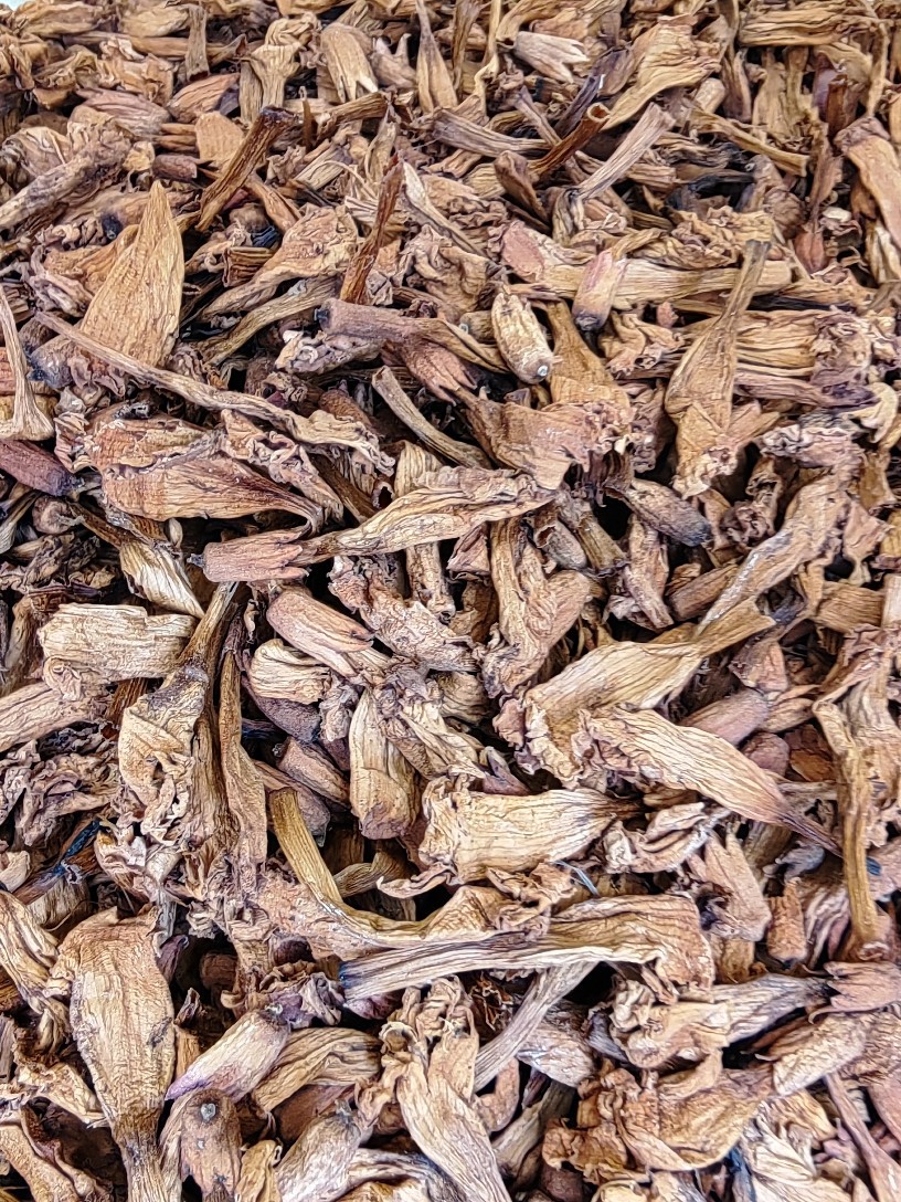 Ling Xiao Hua (Campsis grandiflora) — Dried Chinese Trumpet Creeper Flower, Food Herb quality and texture