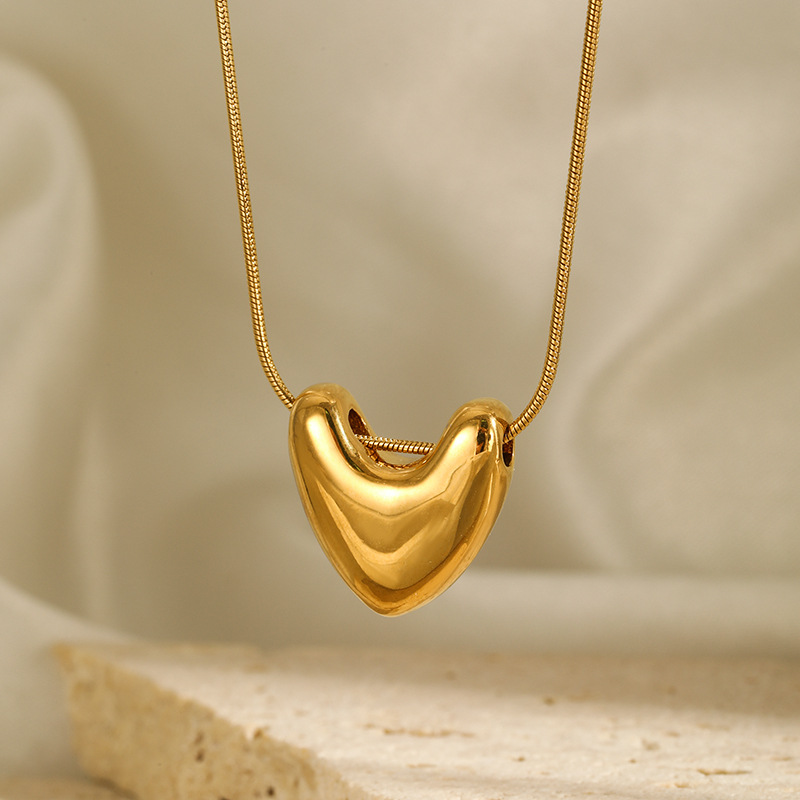 13g Weight 14K Gold Plated Plating Material 304 Stainless Steel Pendant Material Pendant Necklace Classification 304 Stainless Steel Chain Material 1 Piece Quantity Casual, Daily Occasion 304 Stainless Steel Material Heart Shape Pattern Women's Gender Simple Style Style Wholesale Jewelry Simple Style Heart Shape 304 Stainless Steel 14K Gold Plated Pendant Necklace 9