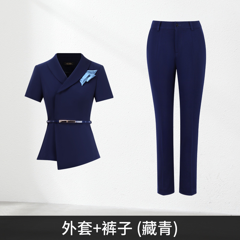 Short-sleeved navy suit + pants (blue scarf)