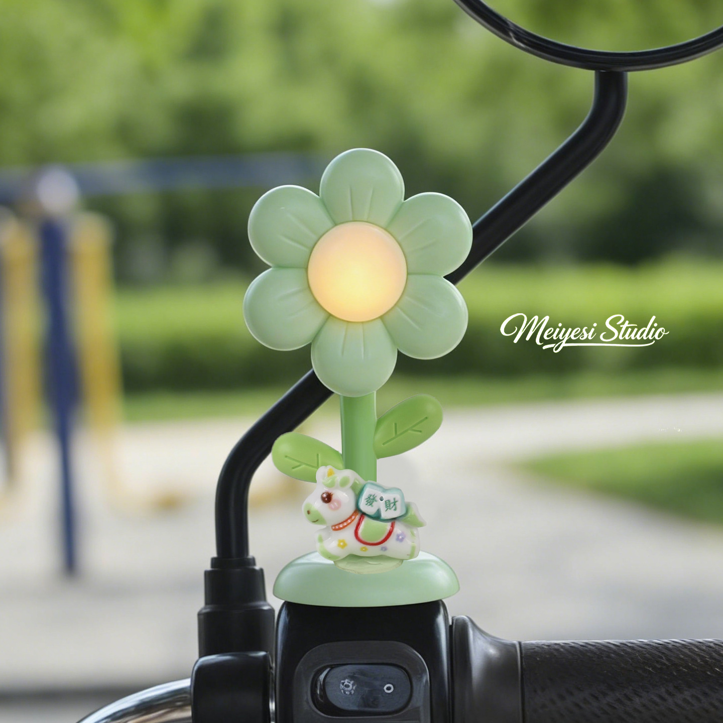Flores de automóviles eléctricos adornos de luces lindos dibujos animados jefe perro coche de batería bicicleta de noche luces de advertencia accesorios de decoración