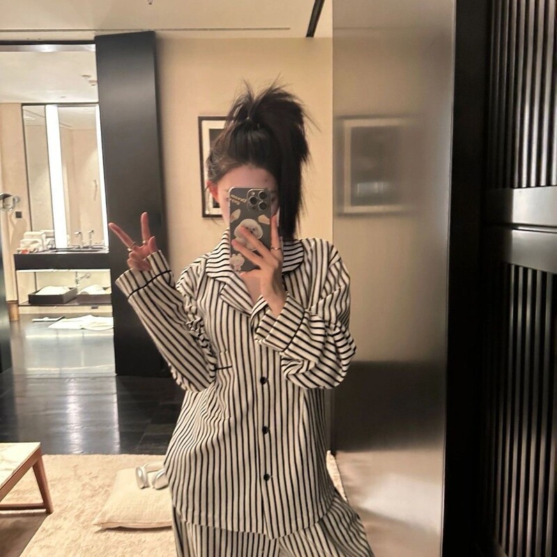 Factory wholesale pyjamas Japanese cartoon pudding dog pajamas women's spring and autumn imitation cotton long-sleeved trousers set foreign trade