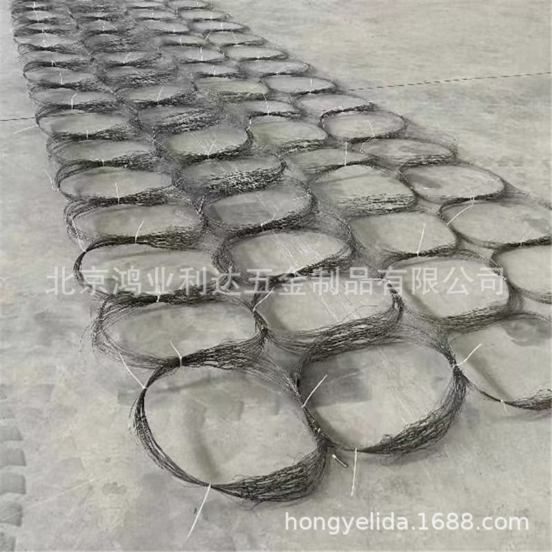 坦克履带绕丝缠绕网边境防护无人机拦截军用障碍网阻隔网坦克网