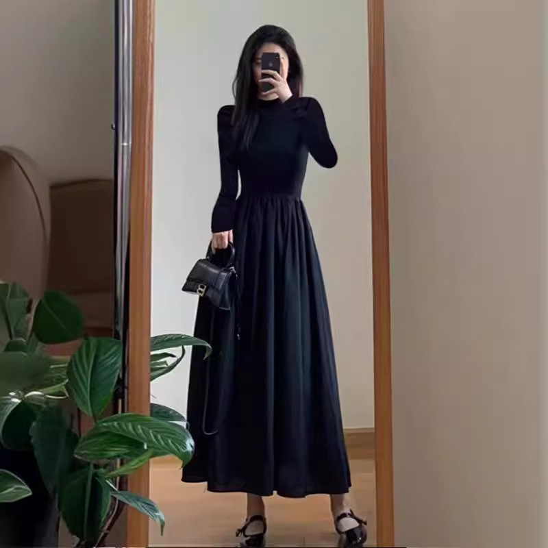 Early Spring Outfit: a Complete Set of Fashionable Black Knitted Dresses for Women, Spring 2026 New Style Long Dress