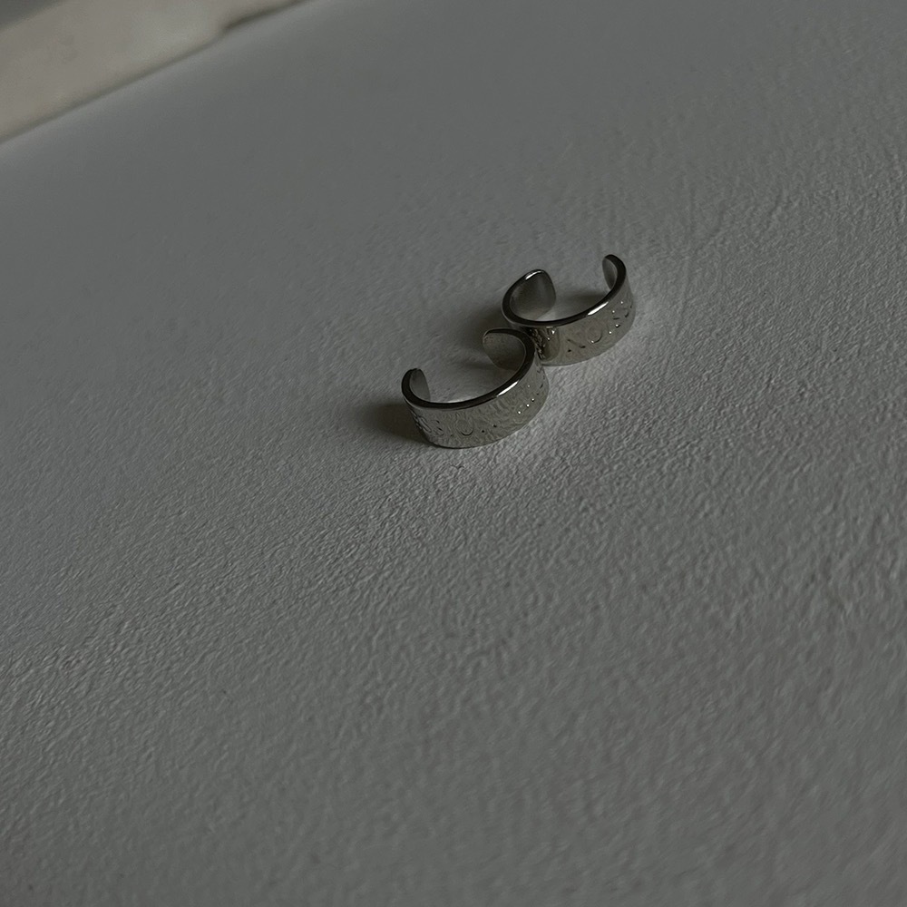 Orecchini uomo minimalisti senza piercing clip gioielli lusso_voghion.com