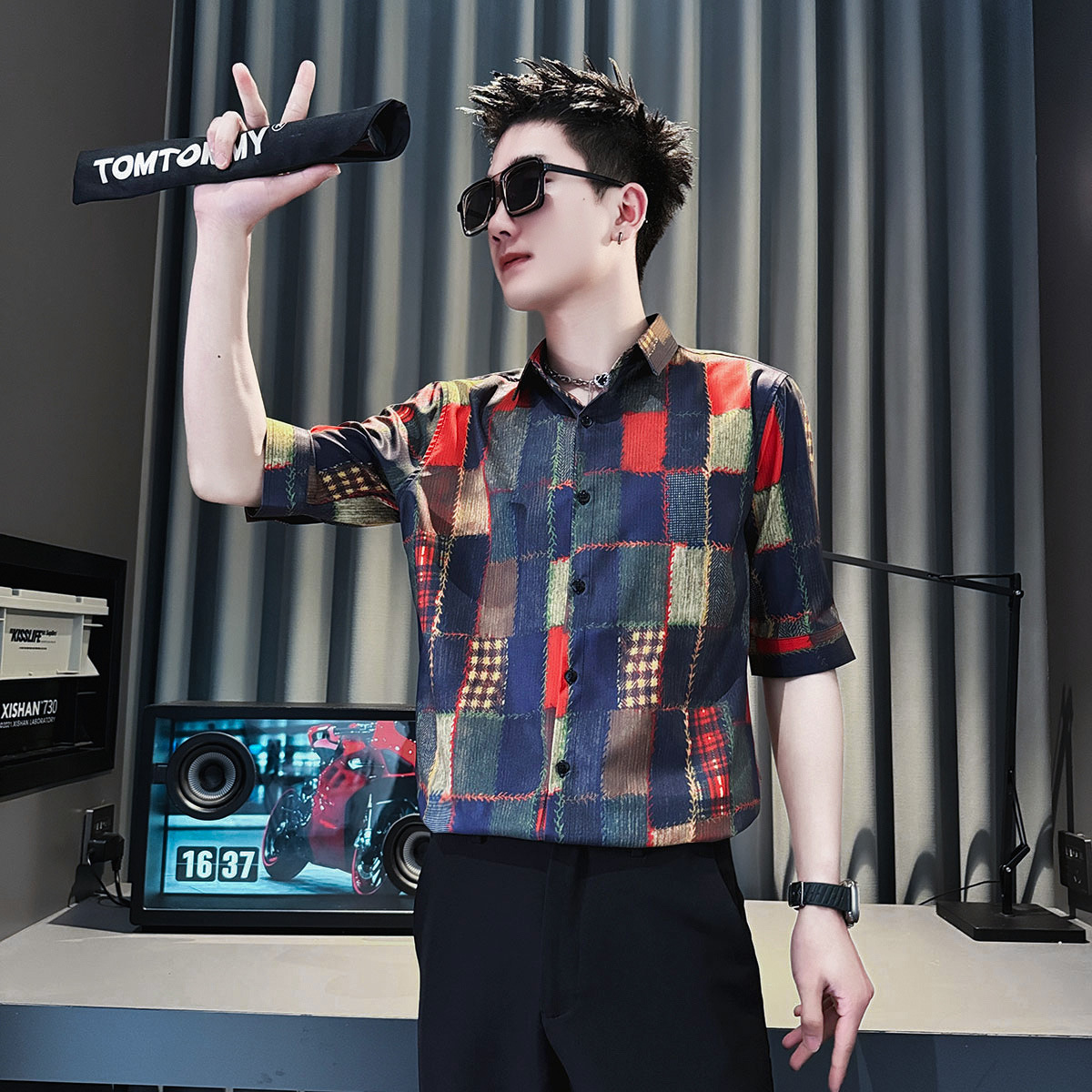 Summer 2025 New Thin Ice Silk Shirt Short-Sleeved Men's Fashion Casual Versatile Trendy Handsome Shirt Men's Clothing