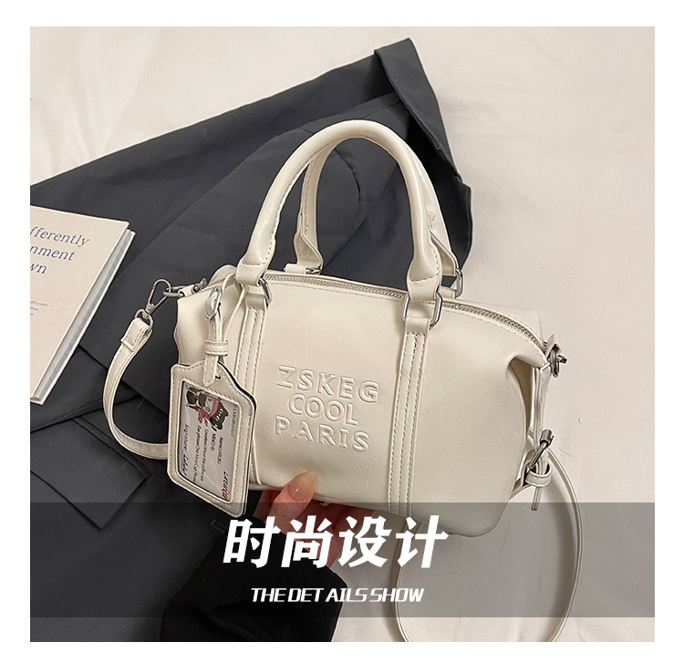 Korean version hand-held bowling bag for women 2025 new retro niche commuting pillow bag versatile single-shoulder crossbody bag Item Picture