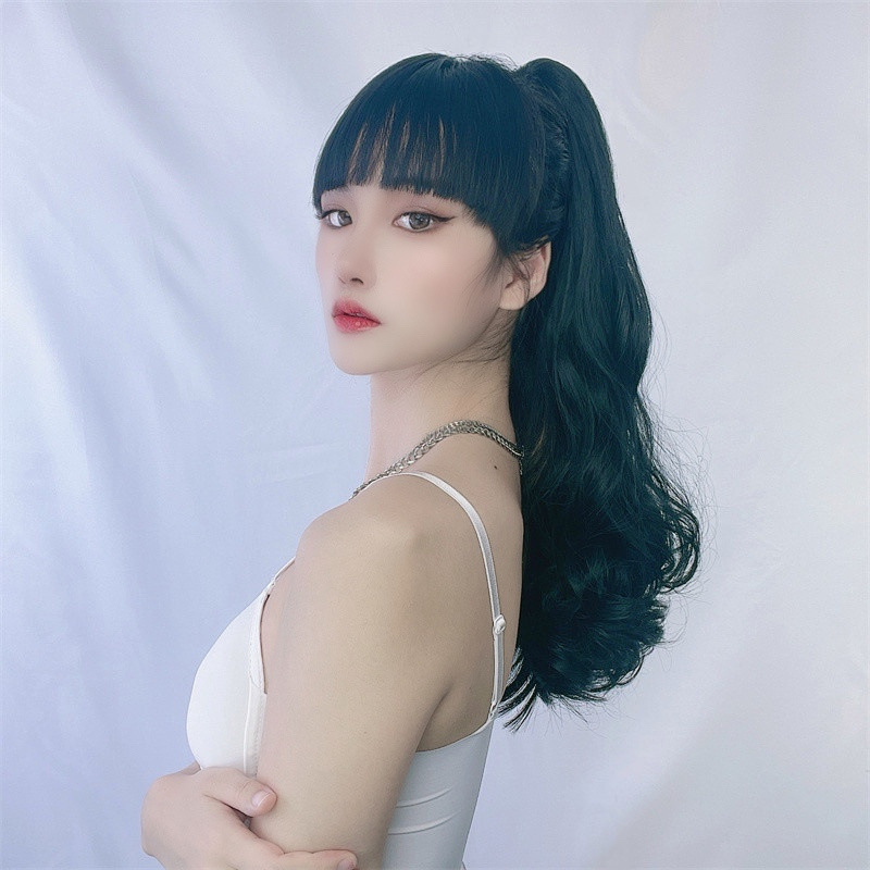 Cola de caballo falsa de las mujeres europeas y americanas de pelo largo rizado pera flor Cola de Caballo Tigre Boca clip transpirable extensión del pelo transfronterizo en stock entrega de una sola pieza