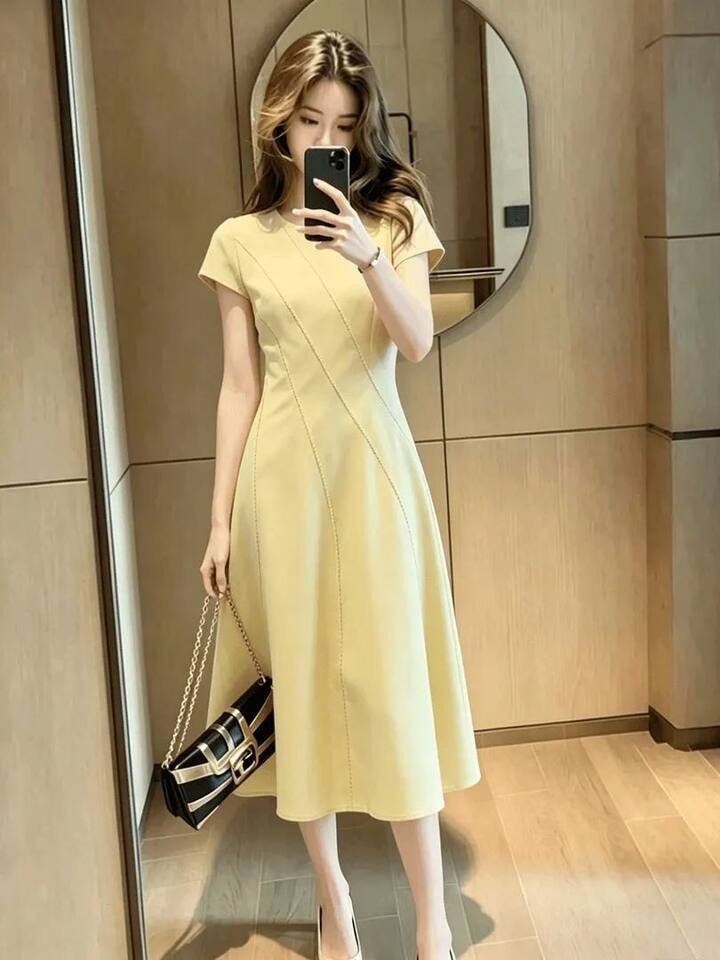 Đầm liền nữ tay ngắn cổ tròn chiết eo cạp cao dáng chữ A phong cách thanh lịch — Màu vàng nhạt chi tiết 1