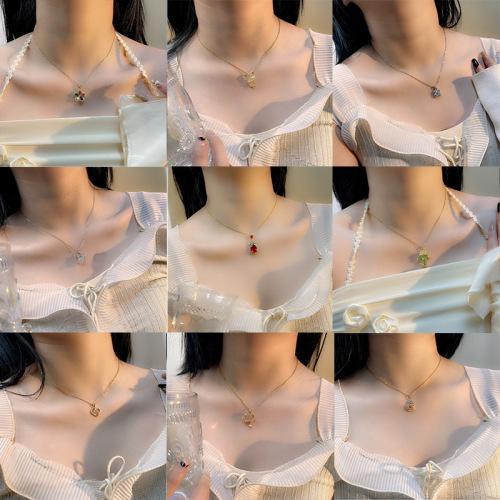 Sweet forest-style titanium steel necklace for women, versatile and non-fading, niche design, fashionable pendant, temperament, clavicle chain jewelry