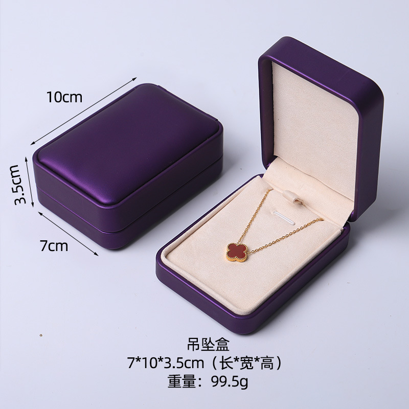 Caja de joyería rosa de alta calidad de cuero pu caja de embalaje de marca de joyería logotipo colgante pulsera collar caja de anillo