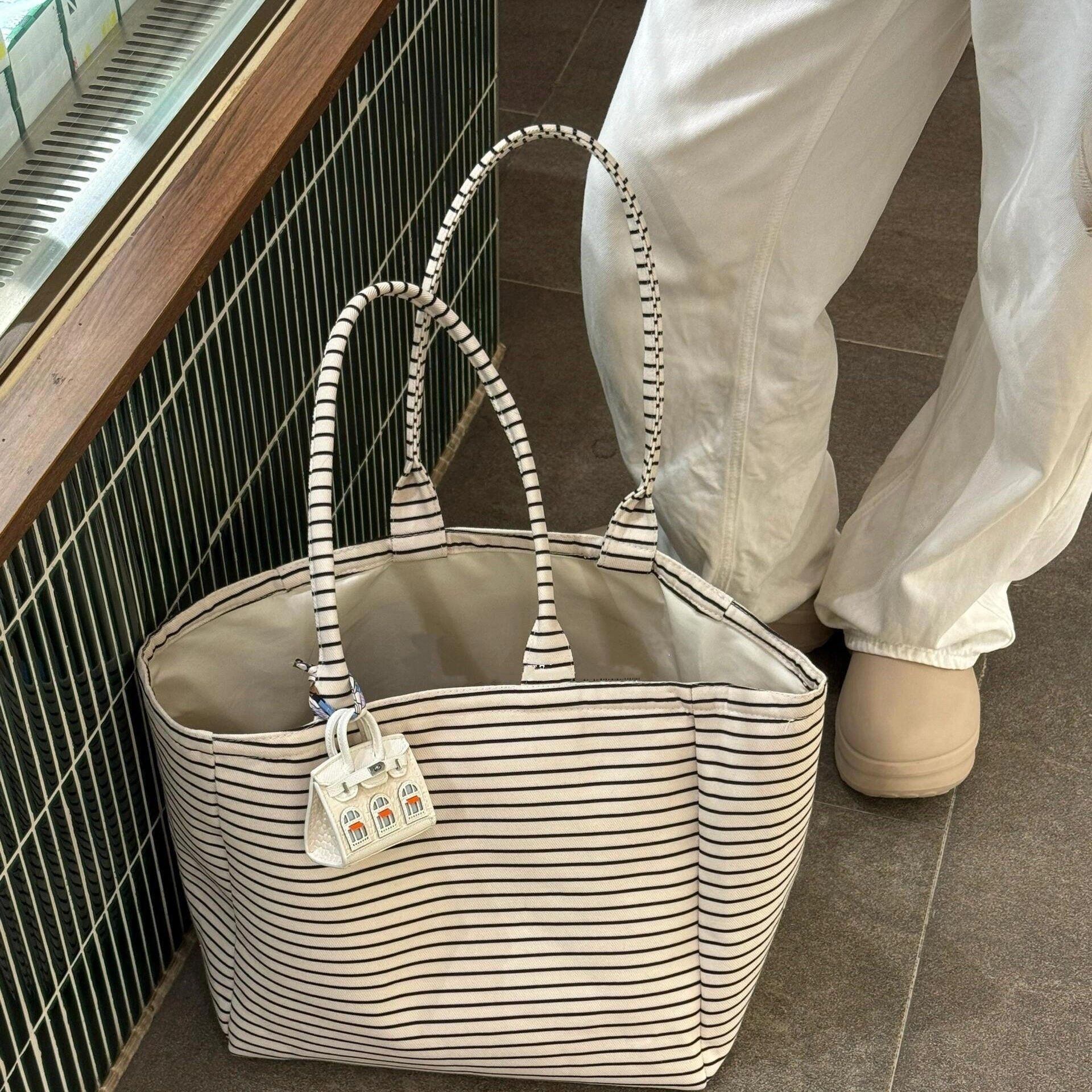 Korean Style High-Appearance Striped Canvas Tote Bag Large Capacity New Model Commute Handbag Single Shoulder Bag Women Shopping Bag