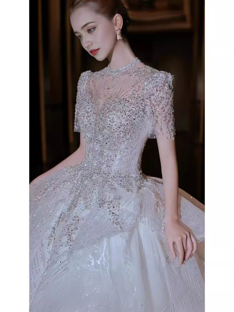 Vestido de novia francés 2026 vestido de textura alta vestido pequeño vestido de princesa de gran tamaño en fuga D111