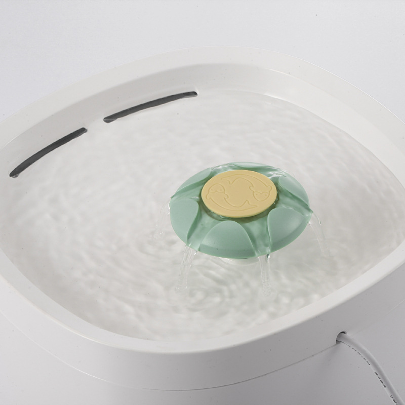 Dispensador automático de agua para gatos, apagado automático cuando falta agua, enchufe de ciclo de combustión anti-seco, dispensador de agua filtrada para mascotas con luz