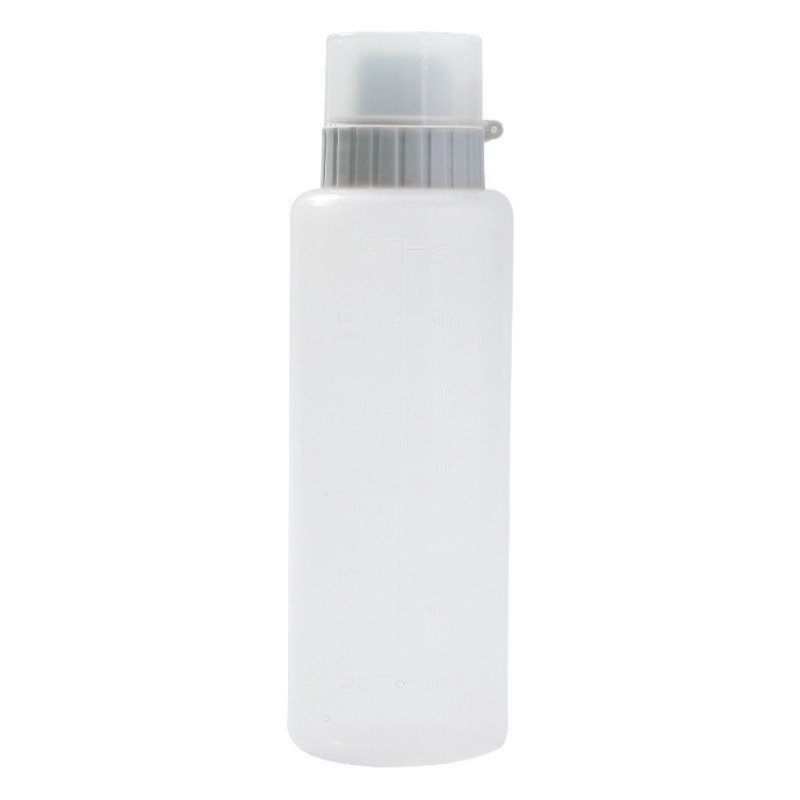 Cocina con escala salsa de tomate salsa de ensalada salsa de exprimido botella de crema miel botella de condimento de cinco hoyos salsa botella de condimento exprimido botella de condimento