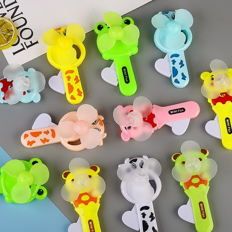 Ventilador de prensa manual de animal de dibujos animados creativo, ventilador de prensa de mano portátil para niños pequeño, ventilador fresco de verano, juguete al por mayor