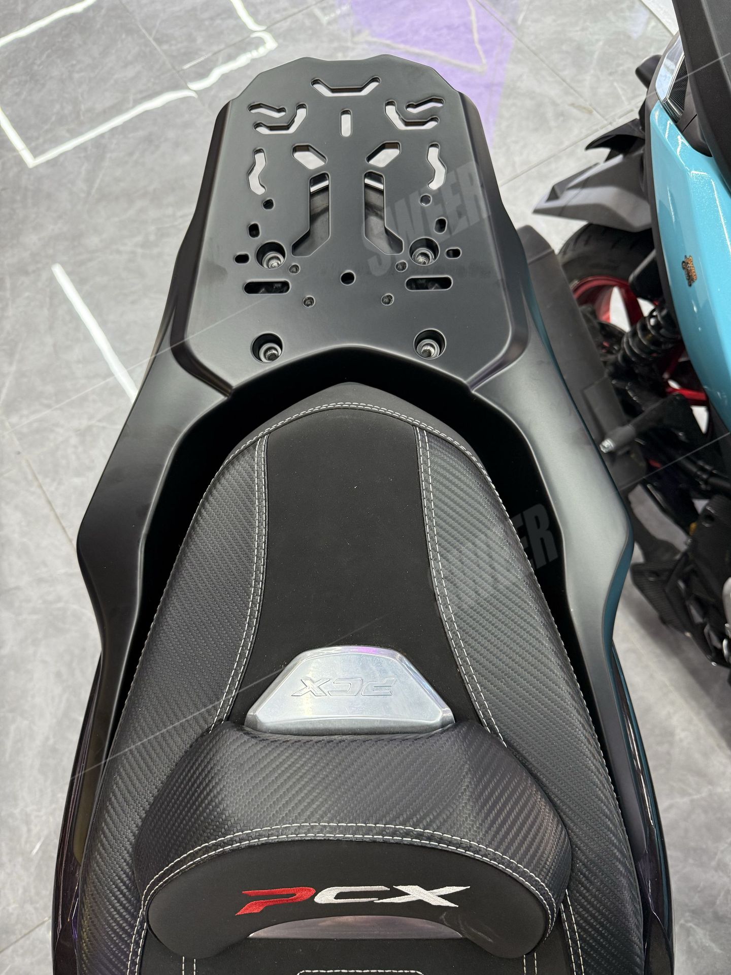 Suitable for 21-26 Models of Honda Pcx160 Aluminum Alloy Tail Box Rack Pcx125 Integrated Rear Rack Cargo Rack