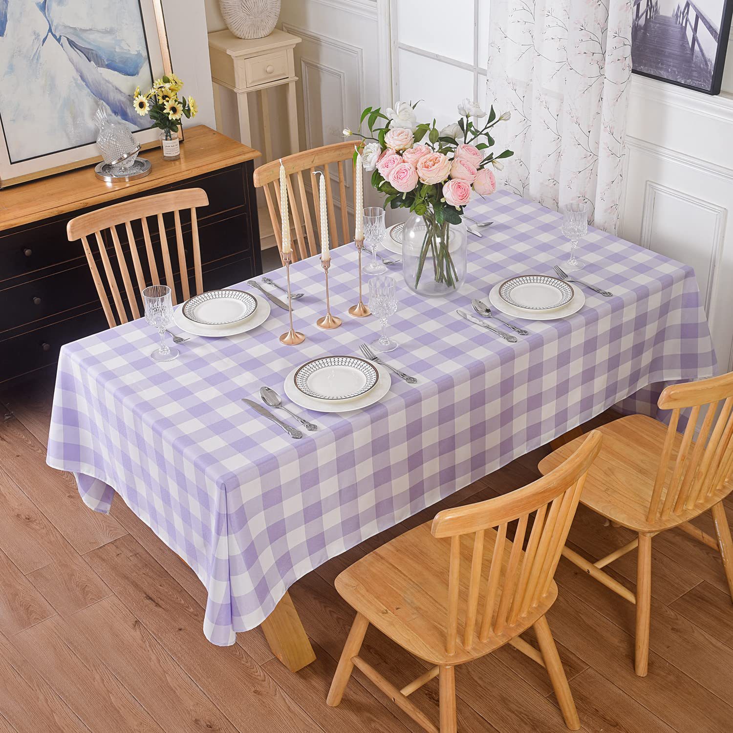 보라색과 흰색 격자 무늬