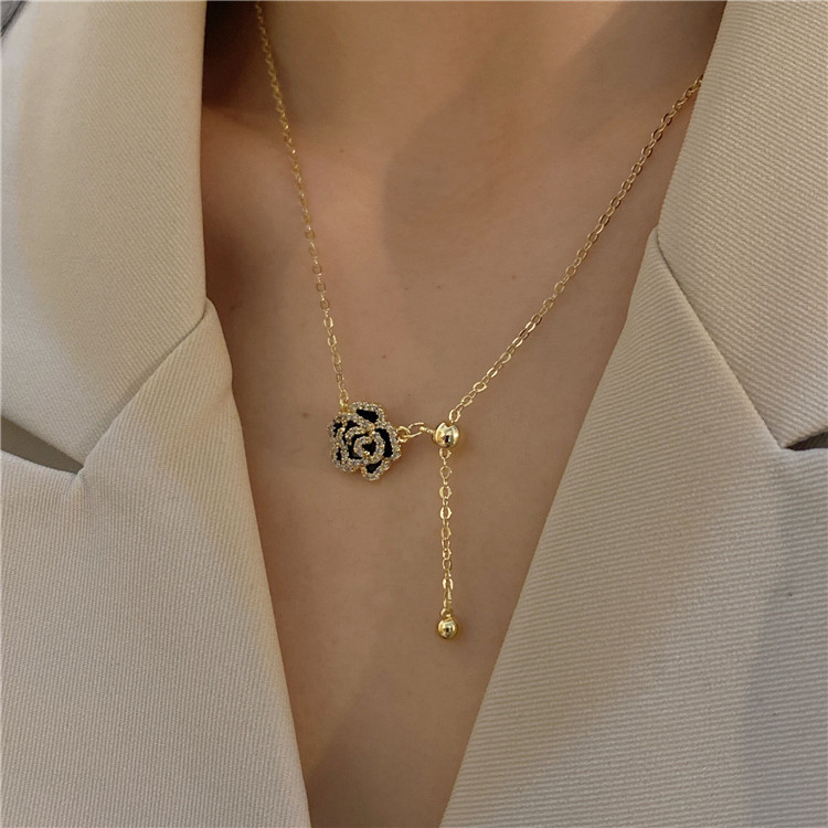 Retro Flower Copper Tassel Pendant Necklace