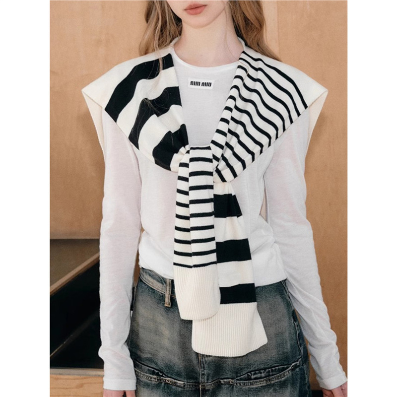 Women's Small Shawl Outerwear 2025 New Spring and Autumn Striped Knit High-End Fashion Stylish Scarf Shoulder Wrap