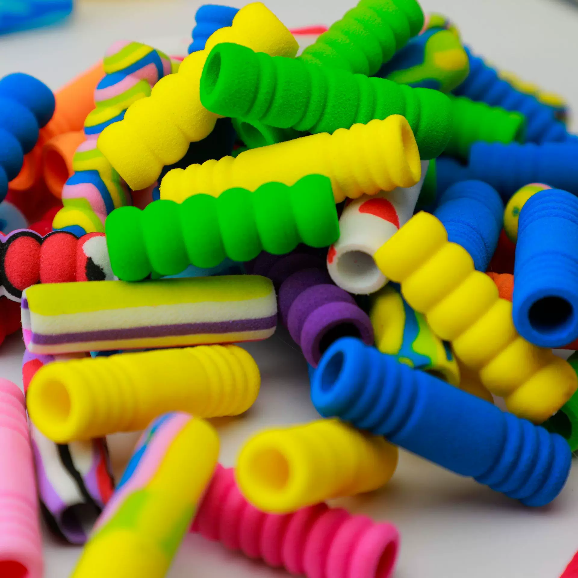 笔套马卡龙欧盟标准EVA护指铅笔套握笔器儿童写字海绵认证文具