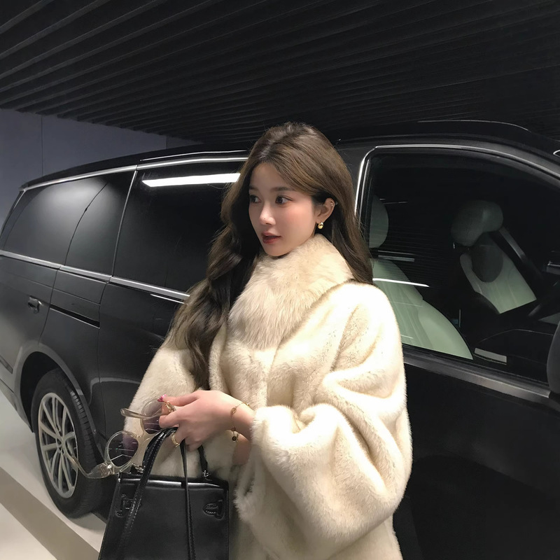 New Winter Vintage Faux Mink Eco-Friendly Mink Fur Coat with Fox Fur Collar for Women New Winter Vintage Faux Mink Eco-Friendly Mink Fur Coat with Fox Fur Collar for Women