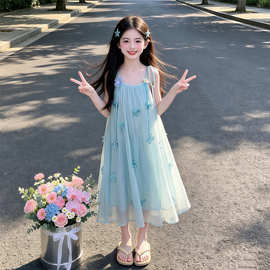 女童夏装吊带蓝色连衣裙2026新款儿童裙子中长裙度假风沙滩公主裙
