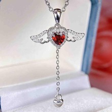 2025天然石榴石吊坠女项链正酒红色晶体通透水晶项链饰品直播批发