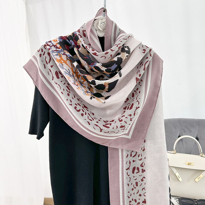 Bufandas finas japonesas y coreanas, damas de moda de nicho, estampados de viaje, chales a juego, habitaciones con aire acondicionado, bufandas de moda