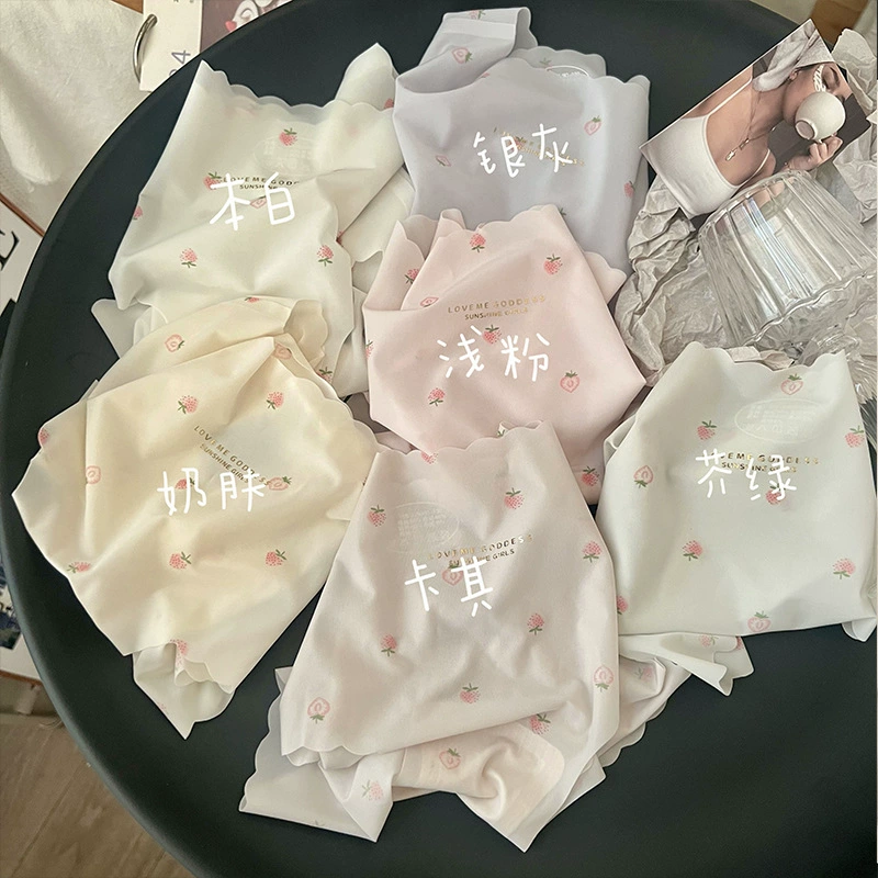 蜜桃朵娜 Cute свежие ультратонкие шелковые трусы с принтом клубники, дышащие брюки/трусы, средняя посадка