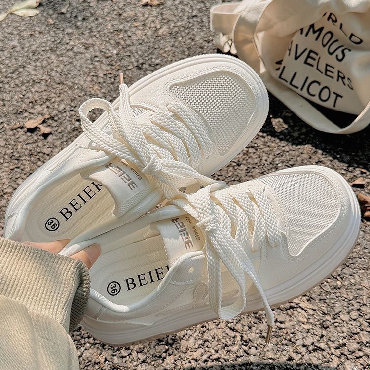 Zapatos blancos de mujer 2024 nuevos zapatos de verano zapatos de malla delgados zapatos de malla transpirables zapatos de skate de suela gruesa
