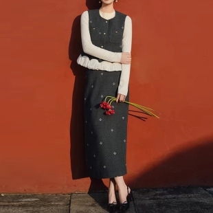 早春款女装套装