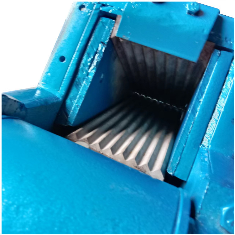 EP100*125铬钢颚式破碎机  中性硬度矿石及原料破碎