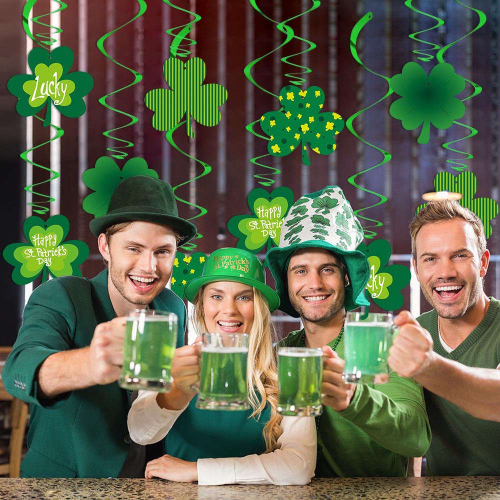 El día de San Patricio espiral colgante ornamento Festival irlandés decoraciones del partido trébol de cuatro hojas espiral colgante ornamento