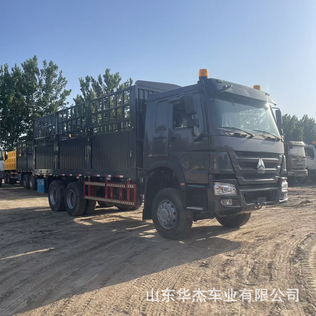 Exported to Africa: Howo Engineering Dump Truck, 6X4 Flatbed Truck, Front Four-Wheel Drive, Rear Eight-Wheel Drive, High-Cabin Transport Truck