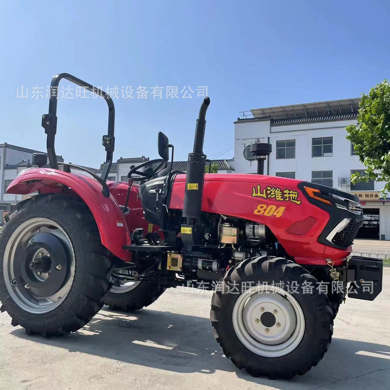 出口销售东方红拖拉机 四驱轮式农用拖拉机 旋耕犁地四驱运输车