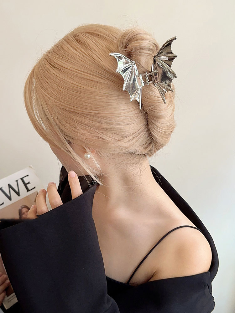 70g Weight Hair Claws Hair Accessories Type 1 Piece Quantity Holiday, Festival Occasion Alloy Material Halloween Festival Bat Pattern Women's Gender Simple Style, Classic Style Style Halloween Simple Style Classic Style Women's Bat Alloy Hair Claws 4