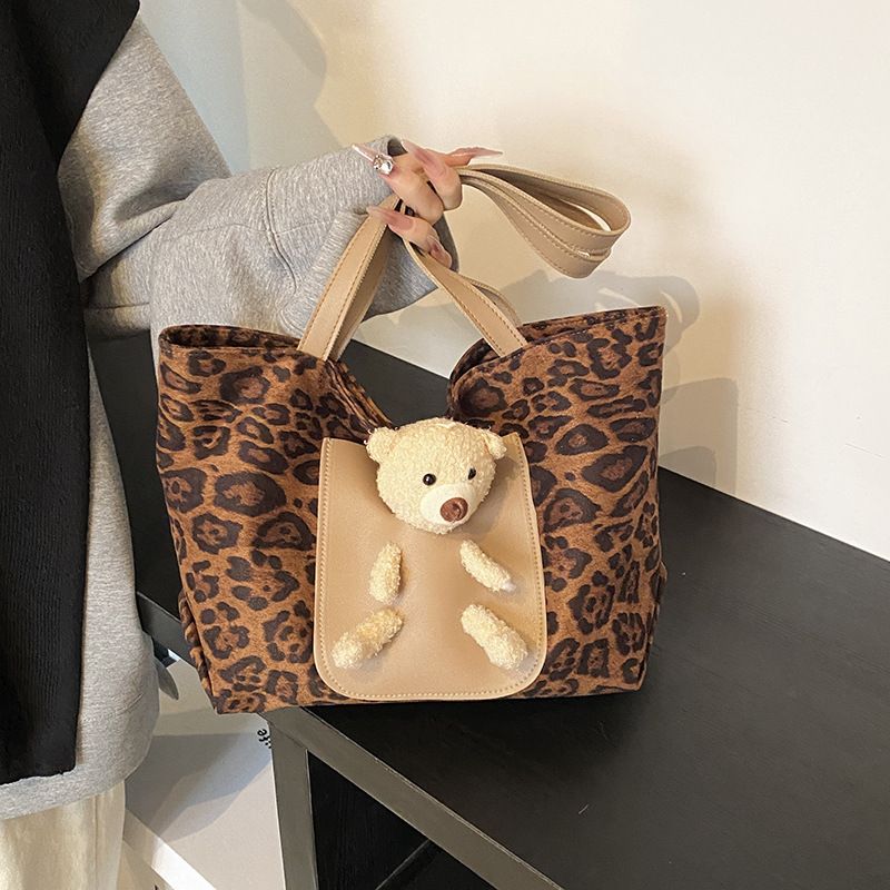 Bolsas de lona de leopardo transfronterizas de gran capacidad para mujeres 2024 nuevo otoño y invierno versátil bolsa de compras de hombro casual bolsa de mano