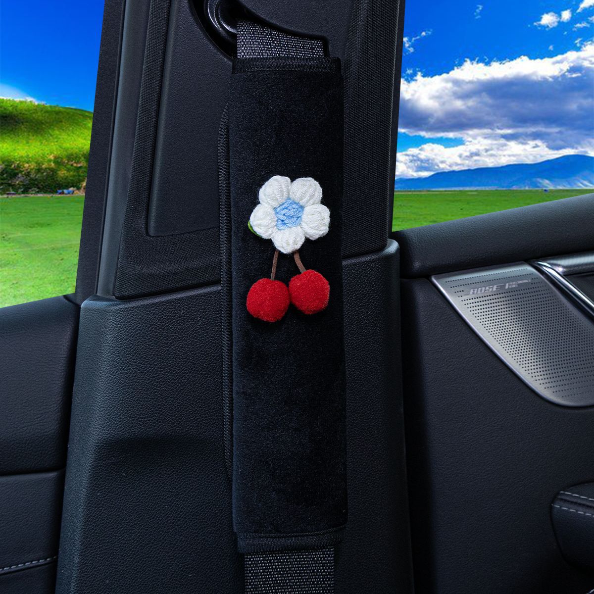 Cross-Border Amazon Personalized Creative Car Safety Shoulder Pads White Lamb Wool Shoulder Pads Girls' Seatbelt Decoration