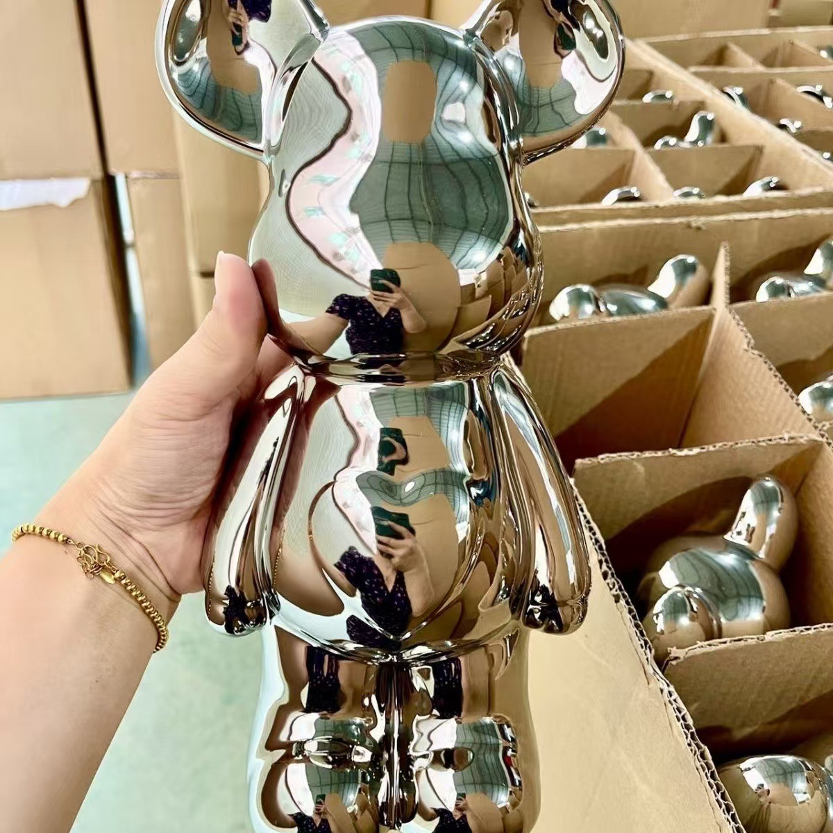 Figura Decorativa de Oso con Corazón de Cerámica Galvanizado para Sala de Estar